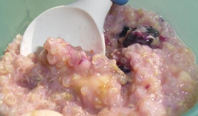 banana-berry-quinoa Banana berry quinoa dessert for baby