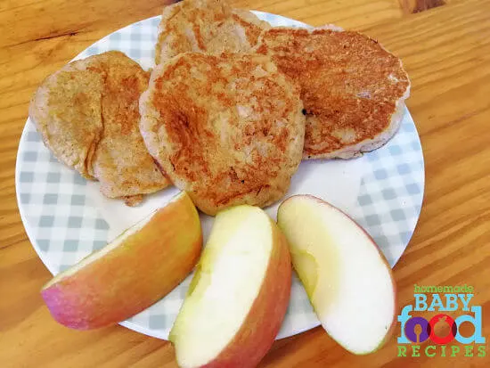 Oatmeal and apple pancakes for baby