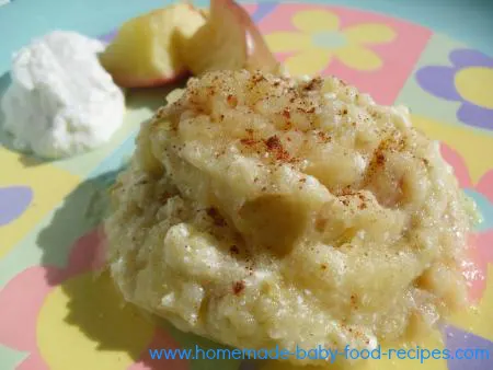 Baked apple and ricotta puree