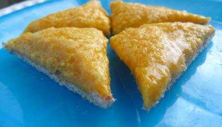 Cheesy Eggy Triangles - Tasty Toast for Babies!