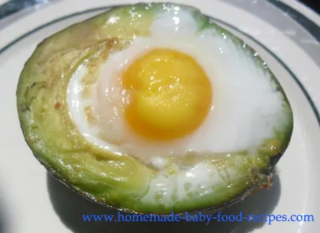 babys-baked-eggy-avocado
